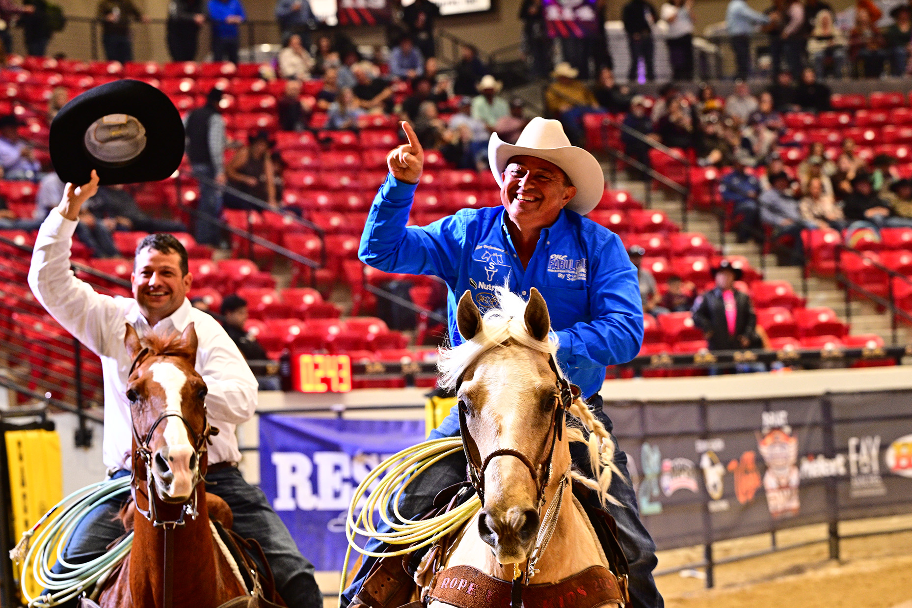 Ariat WSTR #7.5 Standlee Finale Champions: Antonio Siller and Clemente Sanchez